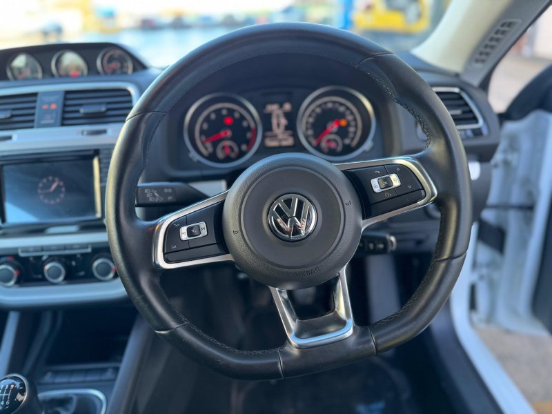 VOLKSWAGEN SCIROCCO