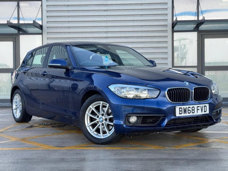 BMW 1 SERIES