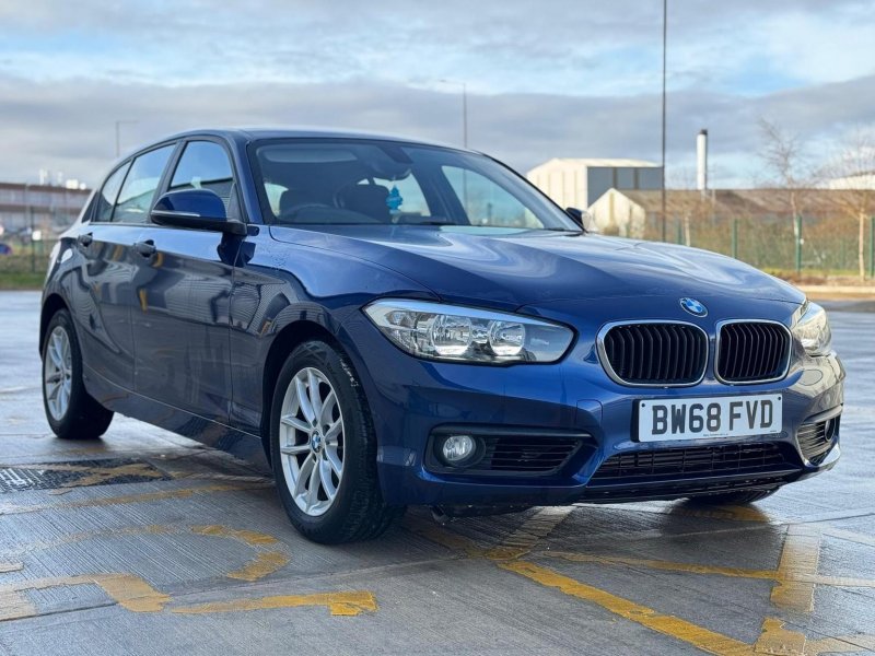 BMW 1 SERIES
