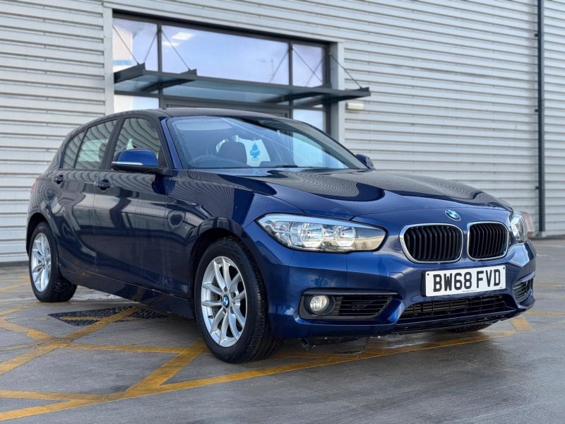 BMW 1 SERIES