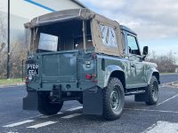 LAND ROVER DEFENDER 90