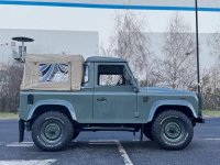 LAND ROVER DEFENDER 90