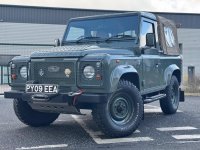 LAND ROVER DEFENDER 90