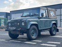 LAND ROVER DEFENDER 90