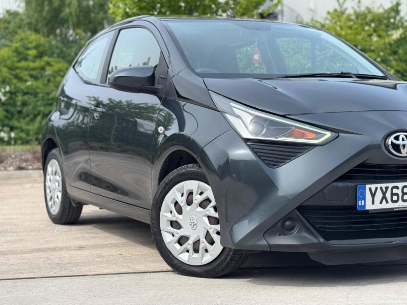TOYOTA AYGO