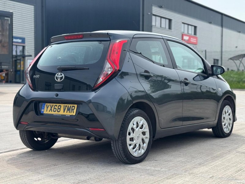 TOYOTA AYGO