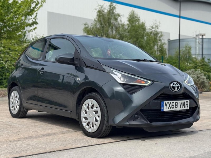 TOYOTA AYGO