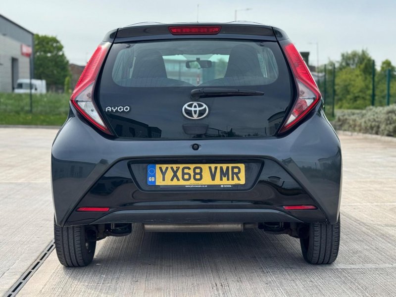 TOYOTA AYGO