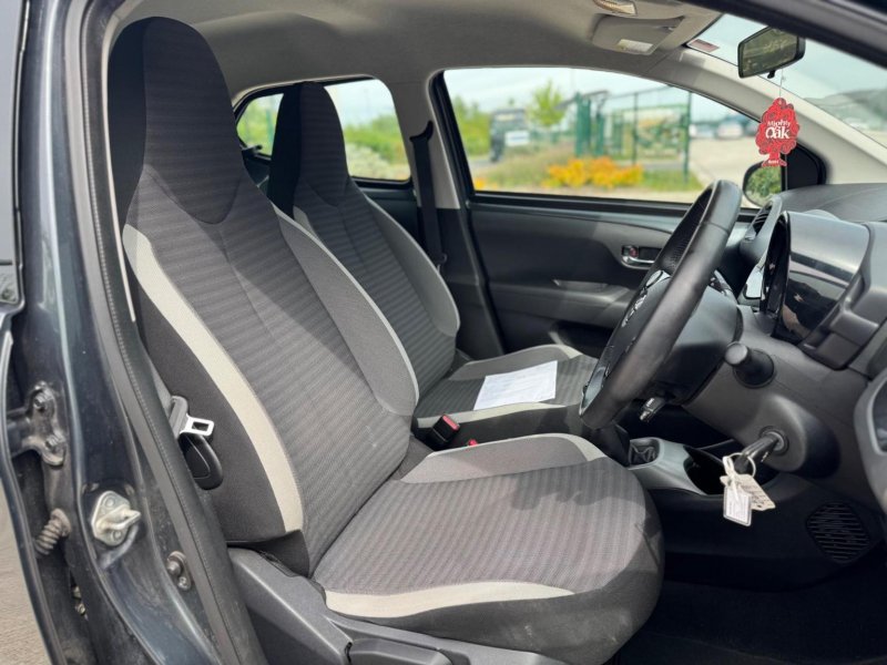 TOYOTA AYGO
