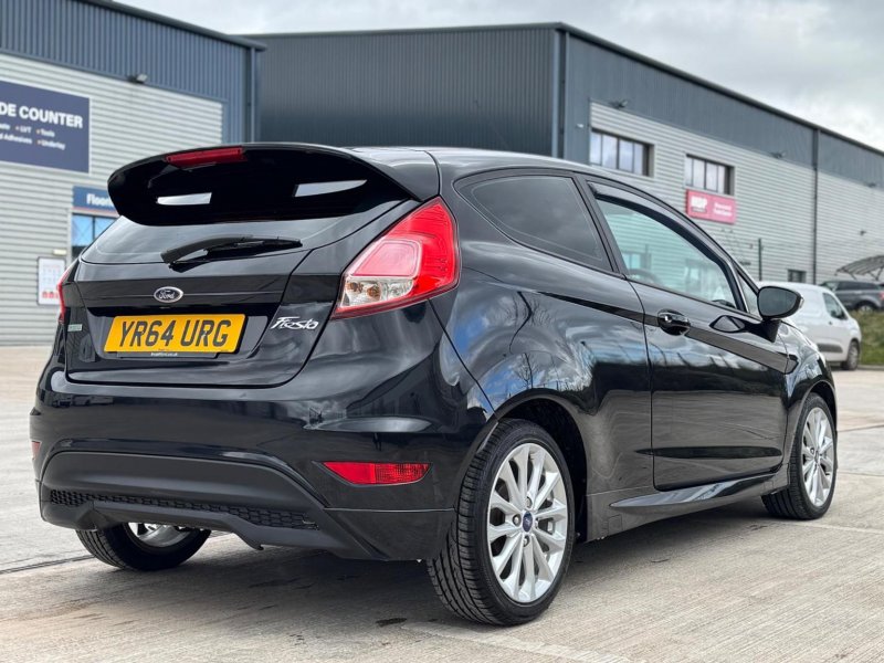 FORD FIESTA