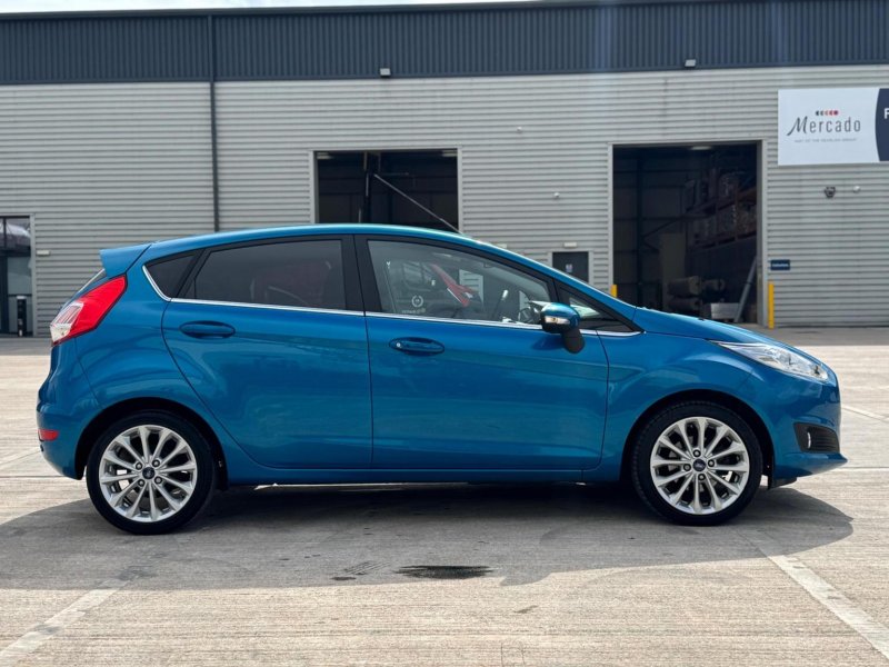 FORD FIESTA