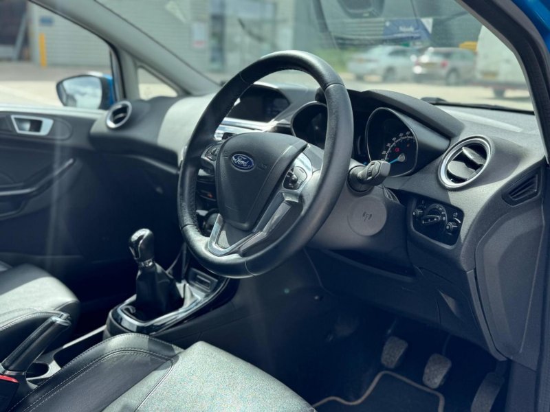 FORD FIESTA